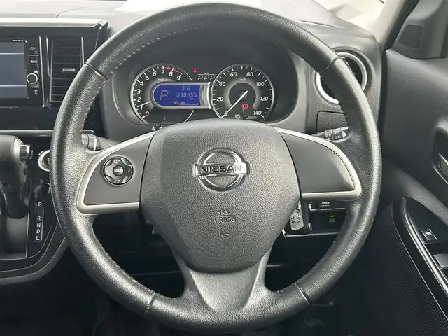 日産 デイズ ルークス ハイウェイスターX 大阪府 2018(平30)年 3.9万km ホワイトパール 純正ナビ　/   フルセグTV/CD/DVD/Bluetooth　/全方位モニター　/衝突軽減ブレーキ　/横滑り防止装置　/片側パワースライドドア　/アイドリングストップ/オートマチックハイビーム/純正14インチアルミホイール　/純正フロアマット　/プッシュスタート　/スマートキー　/ＥＴＣ　 /ＬＥＤ/禁煙車