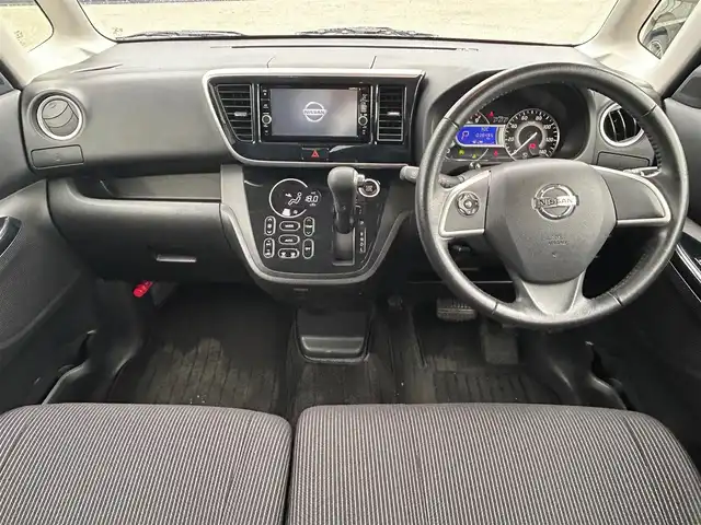 日産 デイズ ルークス ハイウェイスターX 大阪府 2018(平30)年 3.9万km ホワイトパール 純正ナビ　/   フルセグTV/CD/DVD/Bluetooth　/全方位モニター　/衝突軽減ブレーキ　/横滑り防止装置　/片側パワースライドドア　/アイドリングストップ/オートマチックハイビーム/純正14インチアルミホイール　/純正フロアマット　/プッシュスタート　/スマートキー　/ＥＴＣ　 /ＬＥＤ/禁煙車