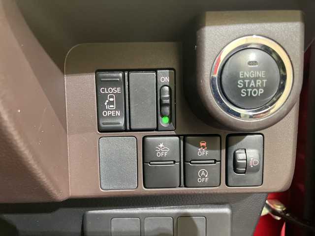 トヨタ タンク X S 愛媛県 2018(平30)年 3.3万km マゼンタベリーマイカM 純正ナビ/フルセグ／Ｂｌｕｅｔｏｏｔｈ／ＣＤ／ＳＤ／ＥＴＣ/片側パワースライドドア/レーンキープアシスト/オートライト/プッシュスタート
