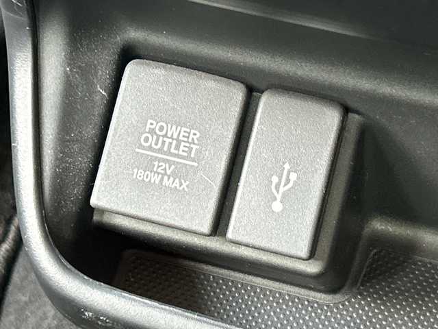 ホンダ フリード ハイブリット G ホンダセンシング 広島県 2022(令4)年 3.9万km プラチナホワイトパール 禁煙/純正Gathersナビ/（Bluetooth/CD/IPod/SD）/ホンダセンシング/・衝突軽減ブレーキ/・路外逸脱抑制機能/・車線維持支援システム/・アダプティブクルーズコントロール/・歩行者事故低減ステアリング/・誤発進抑制機能/・後方誤発進抑制機能/・標識認識機能/・先行者発進お知らせ機能/両側パワースライドドア/バックカメラ/LEDヘッドライト/オートリトラミラー/三列シート/ウォークスルー/純正フロアマット/純正前後ドライブレコーダー/前席シートヒーター