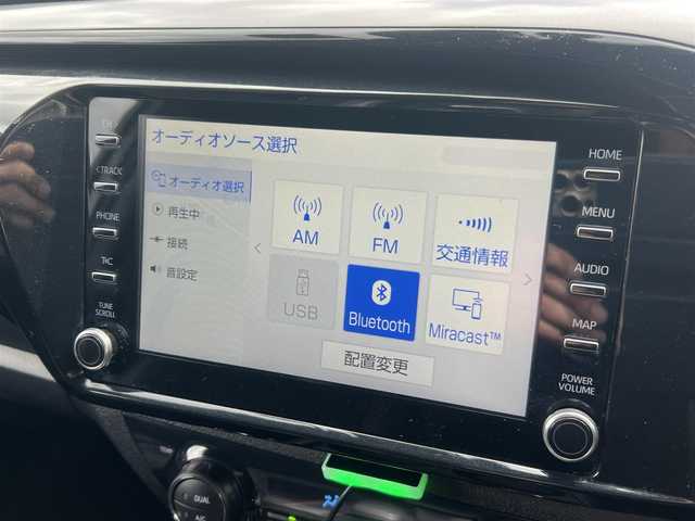 トヨタ ハイラックス Z GRスポーツ 香川県 2022(令4)年 8.1万km スーパーホワイトⅡ  ワンオーナー/ 4WDディーゼルターボ/ GRスポーツ専用ハーフレザーシート/・　D席パワーシート/ プリクラッシュセーフティ/ レーンディパーチャーアラート/ クリアランスソナー/ バックソナー/ ダウンヒルアシストコントロール/ オートLSD/ リアデフロック/ 純正ディスプレイオーディオ/・　ナビ/・　パノラミックビューモニター/・　BT接続/ ETC/ 社外レーダー探知機/ ミラー型前後ドラレコ/ サイドステップ/ USB接続/ LEDヘッドライト/ フォグライト/ 純正フロアマット/ ドアバイザー/ スマートキー２個/ 新車時保証書