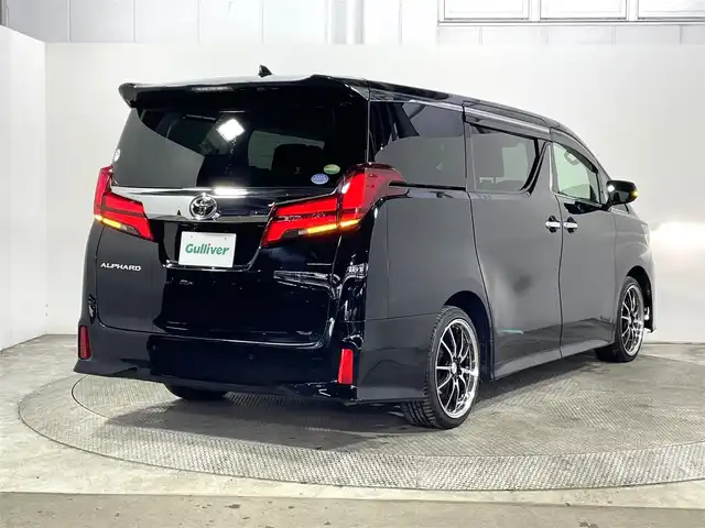 トヨタ アルファード S Cパッケージ 大阪府 2018(平30)年 4.7万km ブラック サンルーフ　黒革シート　後席モニター　三眼ＬＥＤ　シーケンシャル　ＡＬＰＩＮＥナビＴＶ　ジタルインナーミラー　パワーシート／ヒーター／エアコン　電動リアゲート　衝突軽減　レーダーＣ　ＢＳＭ