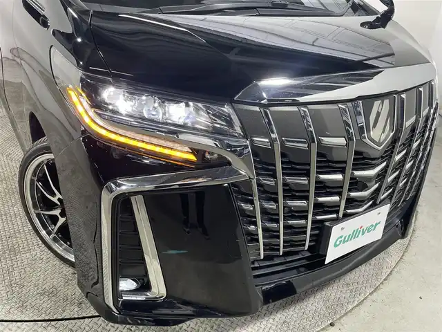 トヨタ アルファード S Cパッケージ 大阪府 2018(平30)年 4.7万km ブラック サンルーフ　黒革シート　後席モニター　三眼ＬＥＤ　シーケンシャル　ＡＬＰＩＮＥナビＴＶ　ジタルインナーミラー　パワーシート／ヒーター／エアコン　電動リアゲート　衝突軽減　レーダーＣ　ＢＳＭ