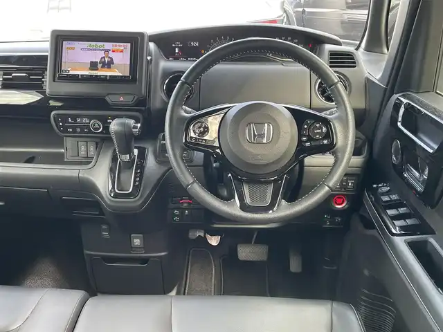 ホンダ Ｎ ＢＯＸ カスタム L ターボ 神奈川県 2023(令5)年 1.3万km プラチナホワイトパール ワンオーナー/社外メモリナビ/　（CD・DVD・Bluetooth・USB）/フルセグTV/両側パワースライドドア/ホンダセンシング/アダプティブクルーズコントロール/前後コーナーセンサー/ハーフレザーシート/前席シートヒーター/LEDヘッドライト/LEDフォグライト/スマートキー×2/ETC/保証書/取扱説明書