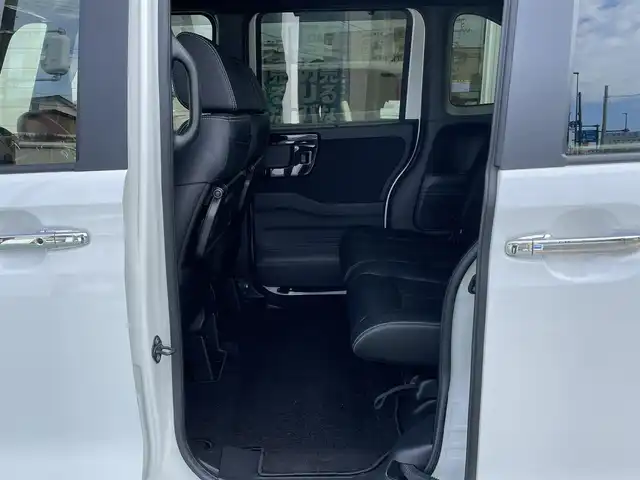 ホンダ Ｎ ＢＯＸ カスタム L ターボ 神奈川県 2023(令5)年 1.3万km プラチナホワイトパール ワンオーナー/社外メモリナビ/　（CD・DVD・Bluetooth・USB）/フルセグTV/両側パワースライドドア/ホンダセンシング/アダプティブクルーズコントロール/前後コーナーセンサー/ハーフレザーシート/前席シートヒーター/LEDヘッドライト/LEDフォグライト/スマートキー×2/ETC/保証書/取扱説明書