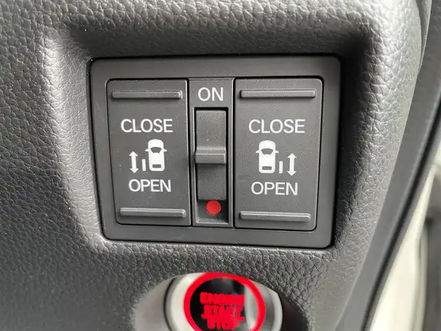 ホンダ Ｎ ＢＯＸ カスタム L ターボ 栃木県 2023(令5)年 1.3万km プラチナホワイトパール ワンオーナー/社外メモリナビ/　（CD・DVD・Bluetooth・USB）/フルセグTV/両側パワースライドドア/ホンダセンシング/アダプティブクルーズコントロール/前後コーナーセンサー/ハーフレザーシート/前席シートヒーター/LEDヘッドライト/LEDフォグライト/スマートキー×2/ETC/保証書/取扱説明書