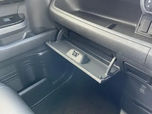 ホンダ Ｎ ＢＯＸ カスタム L ターボ 栃木県 2023(令5)年 1.3万km プラチナホワイトパール ワンオーナー/社外メモリナビ/　（CD・DVD・Bluetooth・USB）/フルセグTV/両側パワースライドドア/ホンダセンシング/アダプティブクルーズコントロール/前後コーナーセンサー/ハーフレザーシート/前席シートヒーター/LEDヘッドライト/LEDフォグライト/スマートキー×2/ETC/保証書/取扱説明書