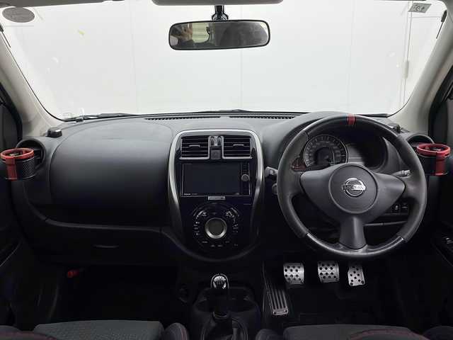 日産 マーチ ニスモS 茨城県 2019(令1)年 5万km ブリリアントホワイトパール 社外ナビ（Pansonic:CN-RX06WD）/・フルセグTV/・Bluetooth/5速MT/純正フロアマット/純正アルミホイール/Wエアバッグ/スマートキー/レーンキープアシスト