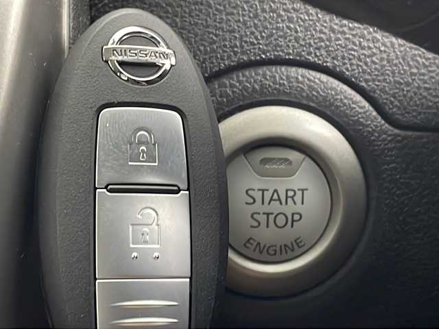 日産 マーチ ニスモS 茨城県 2019(令1)年 5万km ブリリアントホワイトパール 社外ナビ（Pansonic:CN-RX06WD）/・フルセグTV/・Bluetooth/5速MT/純正フロアマット/純正アルミホイール/Wエアバッグ/スマートキー/レーンキープアシスト