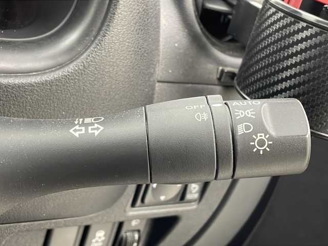 日産 マーチ ニスモS 茨城県 2019(令1)年 5万km ブリリアントホワイトパール 社外ナビ（Pansonic:CN-RX06WD）/・フルセグTV/・Bluetooth/5速MT/純正フロアマット/純正アルミホイール/Wエアバッグ/スマートキー/レーンキープアシスト