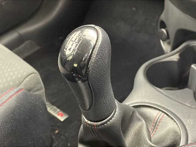 日産 マーチ ニスモS 茨城県 2019(令1)年 5万km ブリリアントホワイトパール 社外ナビ（Pansonic:CN-RX06WD）/・フルセグTV/・Bluetooth/5速MT/純正フロアマット/純正アルミホイール/Wエアバッグ/スマートキー/レーンキープアシスト