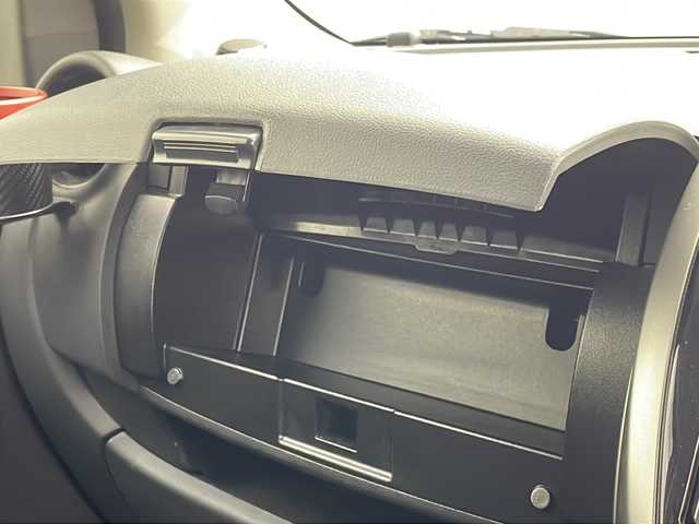 日産 マーチ ニスモS 茨城県 2019(令1)年 5万km ブリリアントホワイトパール 社外ナビ（Pansonic:CN-RX06WD）/・フルセグTV/・Bluetooth/5速MT/純正フロアマット/純正アルミホイール/Wエアバッグ/スマートキー/レーンキープアシスト