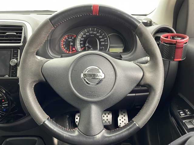 日産 マーチ ニスモS 茨城県 2019(令1)年 5万km ブリリアントホワイトパール 社外ナビ（Pansonic:CN-RX06WD）/・フルセグTV/・Bluetooth/5速MT/純正フロアマット/純正アルミホイール/Wエアバッグ/スマートキー/レーンキープアシスト