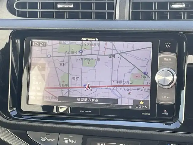 トヨタ アクア S 福岡県 2016(平28)年 6.8万km スーパーホワイトⅡ 社外ナビ（ＡＶＩＣ－ＲＷ９００）/フルセグTV/CD/DVD/BT/AM/FM/SD/USB/バックカメラ/ＥＴＣ/横滑り防止装置/オートエアコン/ヘッドライトレベライザー/電動格納ウインカーミラー/ドアバイザー/社外15インチアルミ