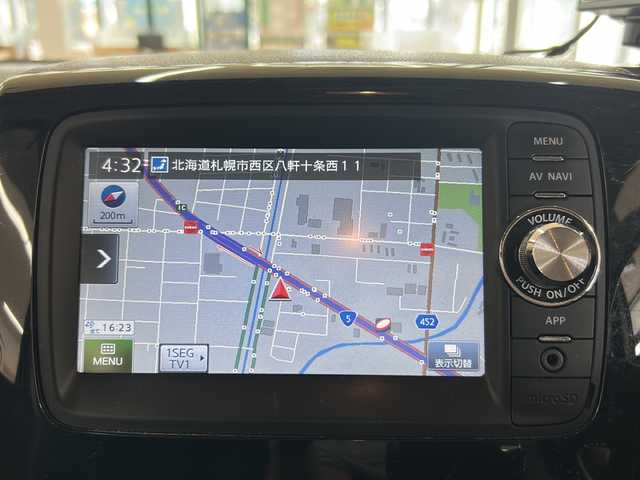 スズキ スペーシア カスタム GS 道央・札幌 2014(平26)年 9.8万km ブルーイッシュブラックパール3 ・4 W D/・アイドリングストップ/・純正SDナビ/・バックカメラ /・ワンセグTV/・運転席シートヒーター/・ミラーヒーター /・HIDヘッドライト/・フォグライト/・E T C/・プッシュスタート/・スマートキー/・純正14インチAW