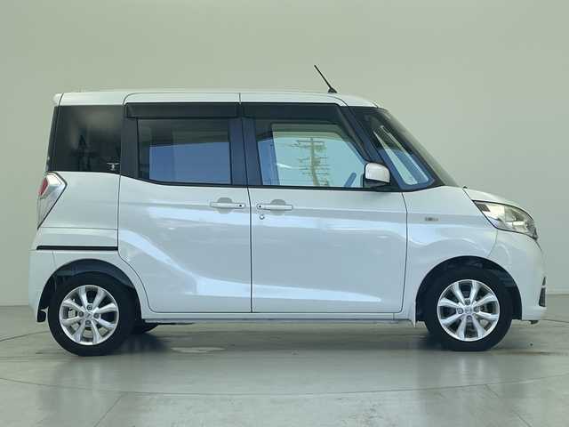 日産 デイズ ルークス X Vセレクション 愛知県 2020(令2)年 1万km ホワイトパール 純正ナビ/フルセグTV/アラウンドビューモニター/純正アルミホイール/ドライブレコーダー/スマートキー/プッシュスタート/両側パワースライドドア/衝突軽減ブレーキ/横滑り防止装置/アイドリングストップ