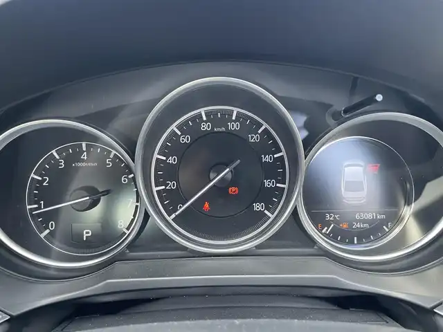 マツダ マツダ６セダン 20S 愛知県 2019(令1)年 6.3万km ディープクリスタルブルーマイカ 純正8型ナビ/バックモニター/ETC/クルーズコントロール/衝突被害軽減ブレーキ/車線逸脱防止支援システム/ブラインドスポットモニター/ドライバーアテンションアラート/リアパーキングセンサー/ハイビームコントロール/標識認識システム/LEDヘッドランプ/革巻きステアリング/パドルシフト/純正17インチアルミホイール/スマートキー/キーレスエントリーシステム/禁煙車