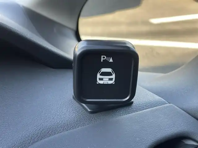 日産 セレナ e－パワー ハイウェイスター V 佐賀県 2018(平30)年 8.9万km ブリリアントホワイトパール エマージェンシーブレーキ/クルーズコントロール/純正SDナビ/・TV/CD/DVD/BT/純正フリップダウンモニター/純正前方ドライブレコーダー/DJ4-D/両側パワースライドドア/ワンタッチパワースライド/ハンズフリーオートスライドドア/前後コーナーセンサー/外付けパーキングサポート/LEDヘッドライト/フォグランプ/オートライト/純正15インチアルミホイール/純正フロアマット/ステアリングスイッチ/革巻きステアリング/プッシュスタート