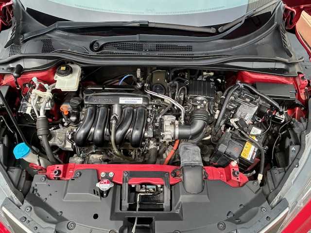 ホンダ ヴェゼル ハイブリッド RS ホンダセンシング 茨城県 2016(平28)年 7.9万km 赤 純正ナビ　/クルーズコントロール　/ドライブレコーダー　/衝突軽減システム　/ＥＴＣ　/パワーウィンドウ　/パワーステアリング　/バックカメラ　/純正ＡＷ　/純正フロアマット　/ＨＤＭＩ　/取扱説明書　/ＬＥＤライト　/ＡＢＳ