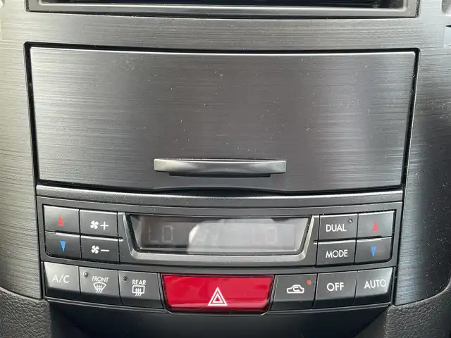 スバル レガシィ ツーリングワゴン 2．5iアイサイト 富山県 2012(平24)年 6.2万km サテンホワイトパール 4WD/ワンオーナー/社外メモリナビ（MDV－727DT）/・CD/DVD/USB/アイサイト/フォグランプ/純正17AW夏タイヤ/社外16AW冬タイヤ/パワーシート/クルーズコントロール/オートライト/ステアリングスイッチ/センターコンソール/ドアバイザー/電格ミラー/スバル記録簿/H25H26H28H30H31R2R4R6/保証書/取扱説明書/記録簿/スペアキー