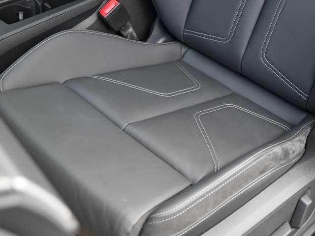 アウディ Ｑ３ 35TFSI Sライン 静岡県 2020(令2)年 1.9万km グレイシアホワイトメタリック ワンオーナー /AudyプレセンスACC/レーンアシスト　サイドアシスト /MMIナビフルセグTV BluetoothUSB/全方位カメラ/ブラックレザーシート シートヒーター /前席パワーシート/ワイヤレス充電/パワーバックドア /KAROフロアマッド/ドライブレコーダー/GPSレーダー/DSRCETC
