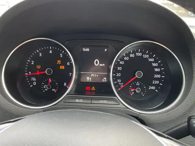 フォルクスワーゲン ポロ TSIハイライン 埼玉県 2016(平28)年 4.8万km ピュアホワイト 新車時保証書/純正SDナビ/　（フルセグTV/BT/SD/CD・DVD/VTR/USB/ラジ /      オ）/ステアリングスイッチ/パドルシフト/フロントシートヒーター/オートライト/フロントドライブレコーダー/ETC/アイドリングストップ/純正フロアマット/純正ドアバイザー/タイヤサイズ　　215/45/R16
