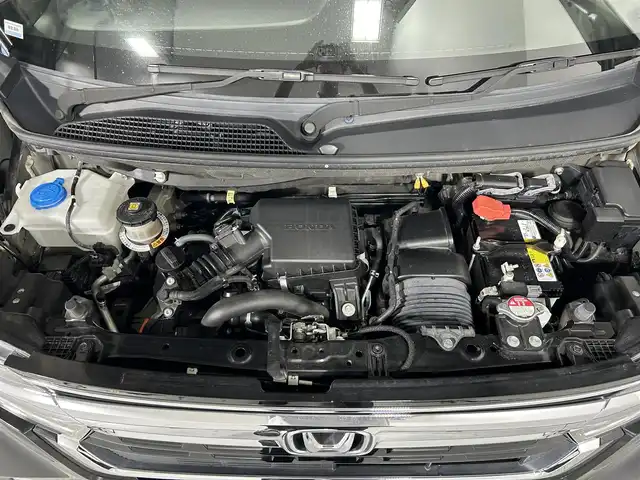 ホンダ Ｎ ＢＯＸ カスタム L ターボ 佐賀県 2021(令3)年 5万km クリスタルブラックパール 純正8インチGathersナビ/フルセグTV/DVD/CD/Bluetooth/バックカメラ/衝突被害軽減システム/レーダークルーズコントロール/レーンアシスト/ロードサインアシスト/オートライト/オートマチックハイビーム/LEDヘッドライト/LEDフォグライト/前方ドライブレコーダー/ビルトインETC/両側パワースライドドア/クリアランスソナー/運転席・助手席シートヒーター/ハーフレザーシート/パドルシフト/後席サンシェード/シートバックテーブル/ISOFIX対応シート/チップアップシート/純正15インチアルミホイール/純正フロアマット