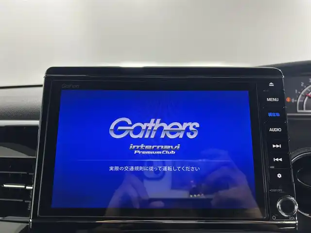 ホンダ Ｎ ＢＯＸ カスタム L ターボ 佐賀県 2021(令3)年 5万km クリスタルブラックパール 純正8インチGathersナビ/フルセグTV/DVD/CD/Bluetooth/バックカメラ/衝突被害軽減システム/レーダークルーズコントロール/レーンアシスト/ロードサインアシスト/オートライト/オートマチックハイビーム/LEDヘッドライト/LEDフォグライト/前方ドライブレコーダー/ビルトインETC/両側パワースライドドア/クリアランスソナー/運転席・助手席シートヒーター/ハーフレザーシート/パドルシフト/後席サンシェード/シートバックテーブル/ISOFIX対応シート/チップアップシート/純正15インチアルミホイール/純正フロアマット
