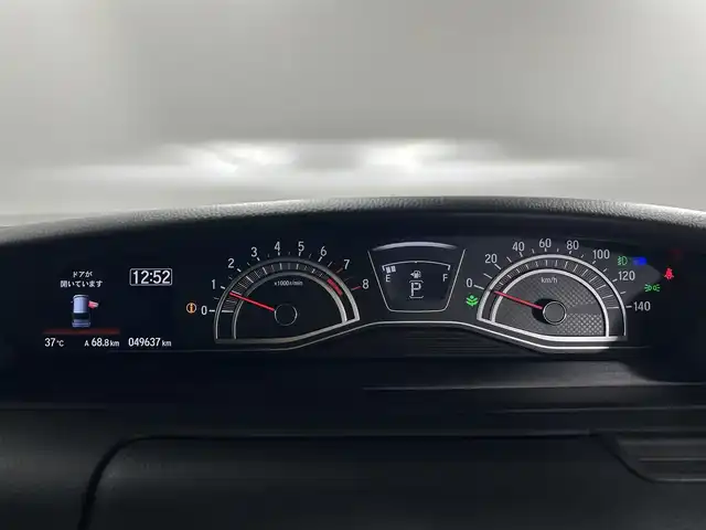 ホンダ Ｎ ＢＯＸ カスタム L ターボ 佐賀県 2021(令3)年 5万km クリスタルブラックパール 純正8インチGathersナビ/フルセグTV/DVD/CD/Bluetooth/バックカメラ/衝突被害軽減システム/レーダークルーズコントロール/レーンアシスト/ロードサインアシスト/オートライト/オートマチックハイビーム/LEDヘッドライト/LEDフォグライト/前方ドライブレコーダー/ビルトインETC/両側パワースライドドア/クリアランスソナー/運転席・助手席シートヒーター/ハーフレザーシート/パドルシフト/後席サンシェード/シートバックテーブル/ISOFIX対応シート/チップアップシート/純正15インチアルミホイール/純正フロアマット