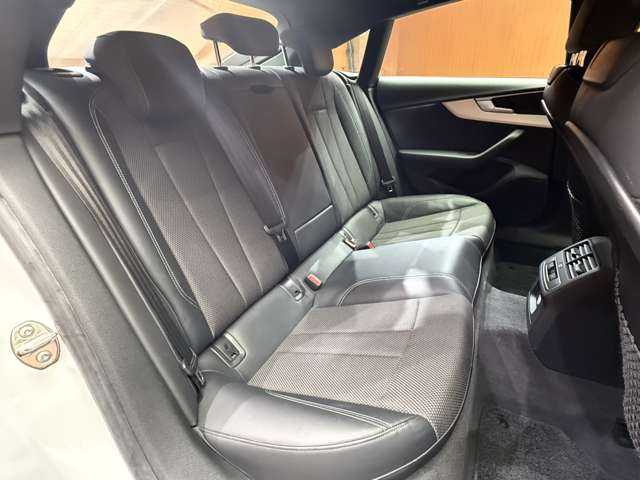 アウディ Ａ５ SB 45TFSIクワトロ スポーツ 千葉県 2018(平30)年 5.6万km 白 マトリクスＬＥＤ　/バーチャルコックピット　/ＡＣＣ/純正ナビ　/３６０°カメラ　/ハーフレザーシート　/シートヒーター　/パワーシート　　/電動リアゲート　/サイドアシスト/レーンアシスト　/純正１８インチＡＷ