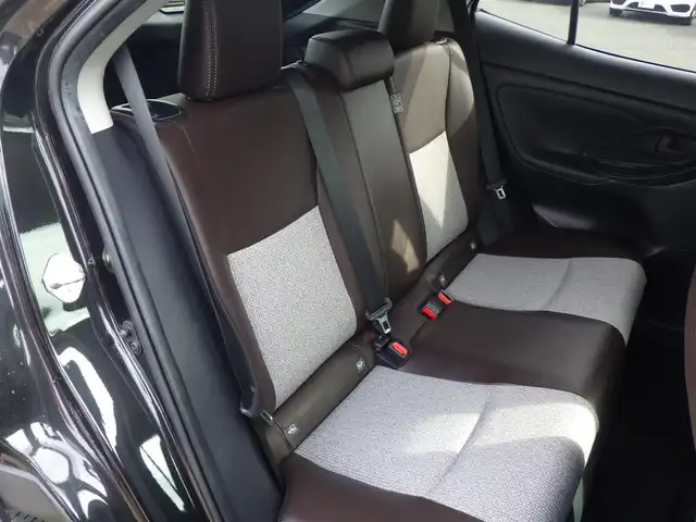 トヨタ ヤリスクロス ハイブリッド Z 千葉県 2021(令3)年 4.2万km ブラックマイカ Toyota Safety Sense/・プリクラッシュセーフティ/・レーンディパーチャーアラート/・オートハイビーム/・レーダークルーズコントロール/・ブラインドスポットモニター/アイドリングストップ/純正コネクティッドナビ/地デジTV/【Bluetooth接続】/パノラミックビューモニター/ドライブレコーダー/ハーフレザーシート/前席シートヒーター/革巻きステアリング/ステアリングスイッチ/ETC/LEDヘッドライト/ウインカーミラー/クリアランスソナー/純正18インチアルミホイル/サイド/カーテンエアバッグ/スマートキー
