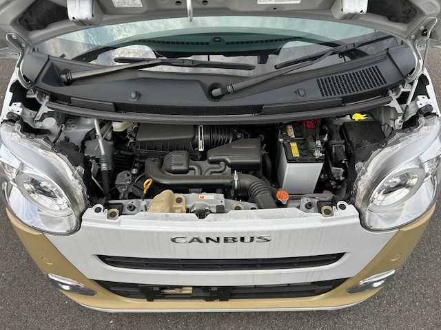 ダイハツ ムーヴ キャンバス ストライプス G 栃木県 2024(令6)年 0.1万km シャイニングホワイトパール/サンドベージュメタリック スマートアシスト/・衝突回避支援ブレーキ機能/・ブレーキ制御付誤発進抑制機能/・車線逸脱抑制制御機能/・路側逸脱警報機能/・先行車発進お知らせ機能/・標識認識機能/・アダプティブドライビングビーム/社外メモリナビ/フルセグTV/DVD/Bluetooth/バックカメラ/両側パワースライドドア/スマートキー/シートヒーター/保温機能付カップホルダー/ステアリングリモコン/純正フロアマット/LEDヘッドライト/フォグランプ/オートライト/コーナーセンサー