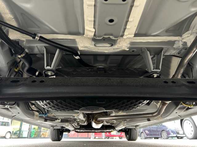 ダイハツ ムーヴ キャンバス ストライプス G 栃木県 2024(令6)年 0.1万km シャイニングホワイトパール/サンドベージュメタリック スマートアシスト/・衝突回避支援ブレーキ機能/・ブレーキ制御付誤発進抑制機能/・車線逸脱抑制制御機能/・路側逸脱警報機能/・先行車発進お知らせ機能/・標識認識機能/・アダプティブドライビングビーム/社外メモリナビ/フルセグTV/DVD/Bluetooth/バックカメラ/両側パワースライドドア/スマートキー/シートヒーター/保温機能付カップホルダー/ステアリングリモコン/純正フロアマット/LEDヘッドライト/フォグランプ/オートライト/コーナーセンサー