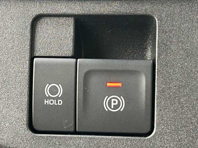 ダイハツ ムーヴ キャンバス ストライプス G 栃木県 2024(令6)年 0.1万km シャイニングホワイトパール/サンドベージュメタリック スマートアシスト/・衝突回避支援ブレーキ機能/・ブレーキ制御付誤発進抑制機能/・車線逸脱抑制制御機能/・路側逸脱警報機能/・先行車発進お知らせ機能/・標識認識機能/・アダプティブドライビングビーム/社外メモリナビ/フルセグTV/DVD/Bluetooth/バックカメラ/両側パワースライドドア/スマートキー/シートヒーター/保温機能付カップホルダー/ステアリングリモコン/純正フロアマット/LEDヘッドライト/フォグランプ/オートライト/コーナーセンサー