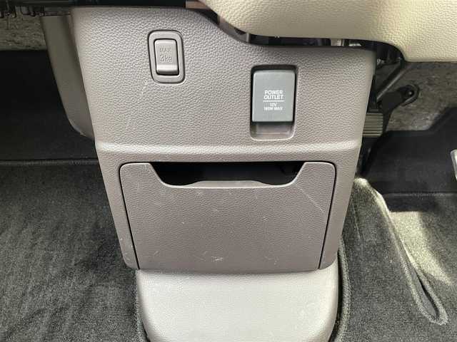 ホンダ Ｎ ＢＯＸ G 福岡県 2019(平31)年 6.4万km モーニングミストブルーM ストラーダナビ/（AM/FM/CD/BT/ワンセグ）/ワンオーナー/ETC/前方ドライブレコーダー/フロアマット/両側スライドドア/横滑り防止装置/プッシュスタート/スマートキー/ドアバイザー/電動格納ミラー/アイドリングストップ/Wエアバッグ/保証書・取扱説明書