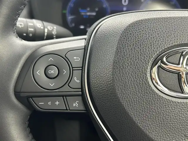 トヨタ ＲＡＶ４ G 熊本県 2024(令6)年 1万km プラチナホワイトパールマイカ 禁煙車　/１０．５インチディスプレイオーディオ（ＡｐｐｌＣａｒＰｌａｙ・ＡｎｄｒｏｉｄＡｕｔｏ・ＢＴ・フルセグ）/アラウンドビューモニター/前方ドライブレコーダー　/ＥＴＣ２．０　/レーダークルーズコントロール/前席シートヒーター　/ステアリングヒーター/前席エアーシート/運転席パワーシート（メモリー付き）/パワーバックドア/前後クリアランスソナー/ブラインドスポットモニター/衝突軽減ブレーキ/レーンキープアシスト/ダウンヒルアシスト/横滑り防止/デジタルインナーミラー/ルーフレール/純正フロアマット/純正１８インチAW/オートライト/オートマチックハイビーム/LEDヘッドライト/フォグライト/スマートキー/プッシュスタート/保証書/取扱説明書