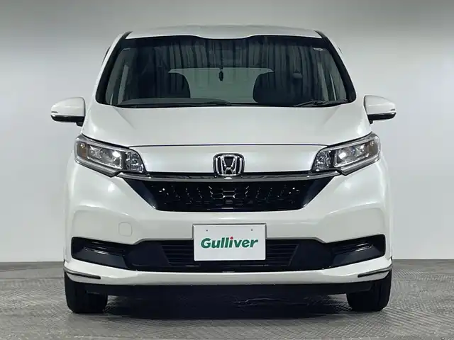 ホンダ フリード ハイブリット G ホンダセンシング 神奈川県 2020(令2)年 5.4万km プラチナホワイトパール 純正7型メモリーナビゲーション【VXM-204VFi】/フルセグ　CD/DVD　iPod　AUX　MUSICRACK　AM FM Bluetooth/バックカメラ/両側電動スライドドア【サンシェード】/ホンダセンシング/CMBS衝突軽減ブレーキ/アクティブクルーズコントロール/LKAS車線維持支援システム/路外逸脱抑制機能/誤発進抑制機能/先行車発進お知らせ機能/標識認識機能/リアソナー/前席シートヒーター/ビルトインETC/プッシュスタート/スマートキー/lEDヘッドライト/アクティブコーナリングランプ/オートライト/純正前後ドライブレコーダー/取説　保証書　スペアキー