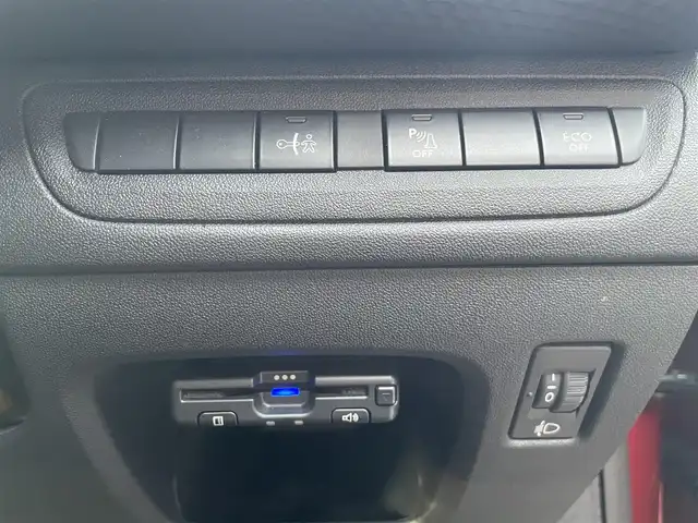 プジョー ２０８ アリュール 栃木県 2018(平30)年 3.7万km 赤 アクティブシティブレーキ/AppleCarPlay/バックカメラ/バックソナー /ETC/キーレスキー /オートライト/クルーズコントロール/ドライブレコーダー