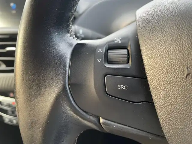 プジョー ２０８ アリュール 栃木県 2018(平30)年 3.7万km 赤 アクティブシティブレーキ/AppleCarPlay/バックカメラ/バックソナー /ETC/キーレスキー /オートライト/クルーズコントロール/ドライブレコーダー