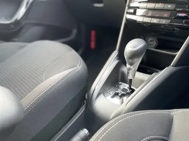 プジョー ２０８ アリュール 栃木県 2018(平30)年 3.7万km 赤 アクティブシティブレーキ/AppleCarPlay/バックカメラ/バックソナー /ETC/キーレスキー /オートライト/クルーズコントロール/ドライブレコーダー