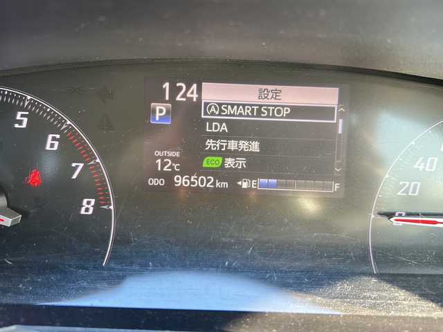 トヨタ シエンタ G 静岡県 2015(平27)年 9.7万km ホワイトパールクリスタルシャイン 純正SDナビ/・CD/・DVD/・フルセグＴＶ/・Bluetooth/・AM/・FM/主要装備/・両側パワスラ/・衝突軽減/・レーンキープ/・バックカメラ/・ETC/・シートヒーターD/N席/・LEDヘッドライト/・オートライト/・オートハイビーム/・フォグランプ/・純正フロアマット/・社外アルミホイール/・スマートキー/・プッシュスタート/・スペアキー1本