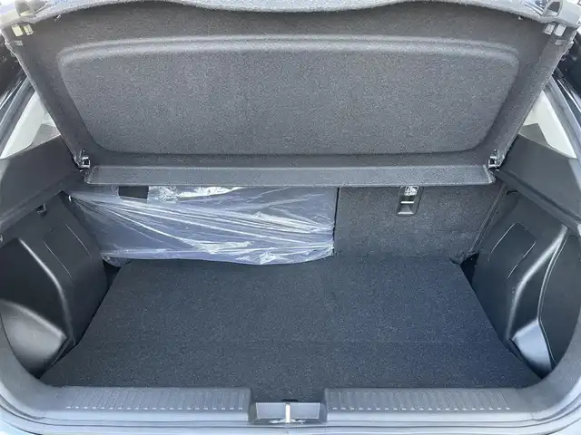 スズキ フロンクス 佐賀県 2024(令6)年 1.3万km 黒 ワンオーナー/純正9インチメモリーナビゲーション/・フルセグTV/AM/FM/USB/Bluetooth/・Apple Car Play/Android Auto/全方位モニター/ドライブレコーダー機能付デジタルインナーミラー/ETC/ヘッドアップディスプレイ/ミラーヒーター/電子パーキングブレーキ/・AUTO HOLD機能/置くだけ充電/ハーフレザーシート/DN席シートヒーター/ISOFIX対応/パドルシフト/革巻きステアリング/ステアリングリモコン/純正16インチアルミホイール/純正LEDヘッドライト/・オートマチックハイビーム/社外オールシーズンフロアマット/新車保証書/取扱説明書/色コード「WB3」/スズキセーフティサポート/・アダプティブクルーズコントロール/・レーダーブレーキサポート/・車線逸脱警報機能/・ブラインドスポットモニター/・クリアランスソナー