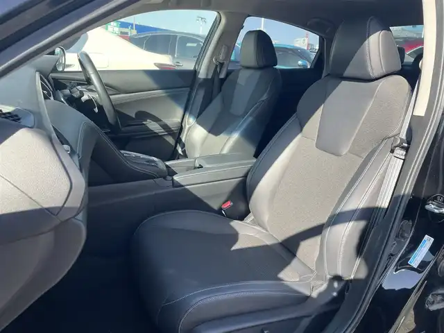 ホンダ インサイト EX 長崎県 2018(平30)年 5.2万km クリスタルブラックパール 純正SDナビ/CD/DVD/BT/USB/フルセグTV/ハーフレザーシート/前席パワーシート/前席シートヒーター/衝突被害軽減システム/レーダークルーズコントロール/パドルシフト/ステアリングスイッチ/LEDヘッドライト/オートライト/ビルトインETC2.0