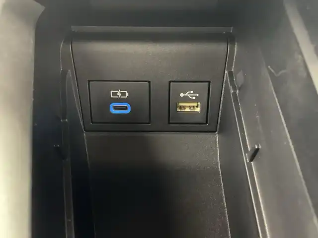 トヨタ ヴォクシー S－Z 群馬県 2022(令4)年 1.9万km アティチュードブラックマイカ 純正１０．５型ナビ　バックカメラ　アダプティブクルーズコントロール　レーンキープアシスト　衝突被害軽減ブレーキ　シートヒーター　両側パワースライドドア　オートマチックハイビーム　ＥＴＣ２．０　禁煙車