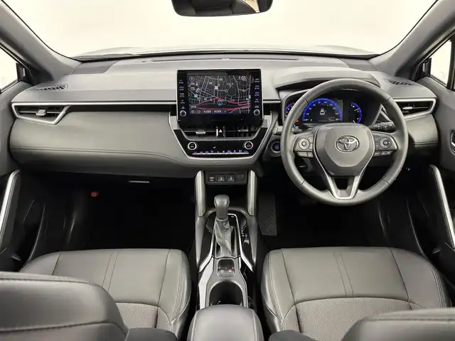 トヨタ カローラ クロス Z 福岡県 2023(令5)年 2.2万km アティチュードブラックマイカ 純正９型ナビ／フルセグＴＶ　/バックカメラ　/ビルトインＥＴＣ　/レーダークルコン　/トヨタセーフティセンス　/アクセル踏み間違い防止　/ハーフレザーシート　/シートヒーター　/パワーバックドア　/純正１８インチＡＷ　/ＬＥＤヘッドライト