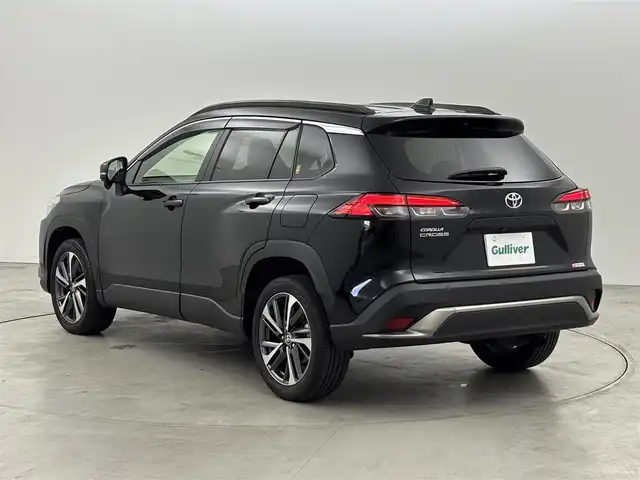 トヨタ カローラ クロス Z 福岡県 2023(令5)年 2.2万km アティチュードブラックマイカ 純正９型ナビ／フルセグＴＶ　/バックカメラ　/ビルトインＥＴＣ　/レーダークルコン　/トヨタセーフティセンス　/アクセル踏み間違い防止　/ハーフレザーシート　/シートヒーター　/パワーバックドア　/純正１８インチＡＷ　/ＬＥＤヘッドライト