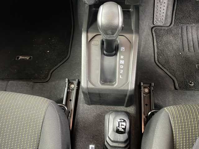 スズキ ジムニー XC 熊本県 2020(令2)年 3万km ブルーイッシュブラックパール3 純正ナビ（CN-RE07WD）/フルセグTV/Bluetooth/バックカメラ/衝突軽減ブレーキ/レーンキープアシスト/クルーズコントロール/ヘッドライトウォッシャー/ダウンヒルアシストコントロール/D/N席シートヒーター/ステアリングリモコン/スマートキー/プッシュスタート/ETC