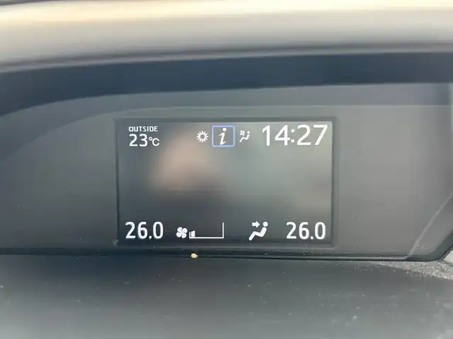 トヨタ ヴォクシー ハイブリッド ZS 煌 福岡県 2018(平30)年 7.7万km ブラック 社外９型ナビ/（AM/FM/CD/DVD/BT)/フルセグTV/バックカメラ/両側パワースライドドア /純正フリップダウンモニター/クルーズコントロール/ビルトインETC/スマートキー/プッシュスタート/前席シートヒーター /プリクラッシュ セーフティ/レーンキープアシスト/横滑り防止装置/純正１６インチAW/LEDヘッドライト/フロアマット/取り扱い説明書/保証書