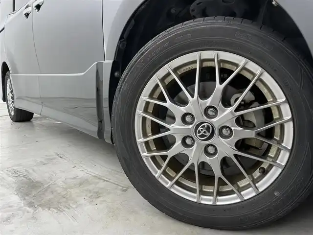トヨタ ヴォクシー ハイブリッド ZS 煌 福岡県 2018(平30)年 7.8万km ブラック 社外９型ナビ（ＢＴ，フルセグＴＶ）　/バックカメラ　/ビルトインＥＴＣ　/クルーズコントロール　/衝突軽減ブレーキ　/レーンキープ　/両側電動スライドドア　/シートヒーター　/Ｗエアコン　/純正１６インチＡＷ　/ＬＥＤ