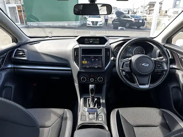 スバル インプレッサ スポーツ 2．0i－L アイサイト 宮城県 2018(平30)年 6.4万km クリスタルホワイトP アイサイトセイフティプラス（運転支援）/・リヤビークルディテクション/・ハイビームアシスト/・サイドビューモニター/クリアビューパック/LEDヘッドランプセット/・ステアリング連動LEDヘッドランプ/・ヘッドランプウォッシャー/・デアイサー/・ヒーテッドドアミラー/・リアフォグランプ/＝＝＝/アイサイトコアテクノロジー/・全車速追従機能付クルーズコントロール/・プリクラッシュブレーキ/・アクティブレーンキープ/・AT誤発進/誤後進抑制制御/・ふらつき警報/・車線逸脱警報/・先行車発進お知らせ/・ステレオカメラ/・後退時ブレーキシステム/純正ナビ（AVIC-RZ901）/・CD/DVD/・Bluetooth/・フルセグTV/ETC/革巻きステアリング/ステアリングスイッチ/パドルシフト/電動パーキングブレーキ/ブレーキホールド/フォグランプ/オートライト/スマートキー＆プッシュスタート/電動格納ミラー/純正17インチAW/純正フロアマット/トノカバー/ドアバイザー/W/サイド/カーテン/ニーエアバッグ